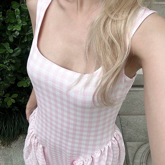 ☀️ The Perfect Gingham Fit-and-Flare Midi Dress 🌷 - Picture 9 of 9